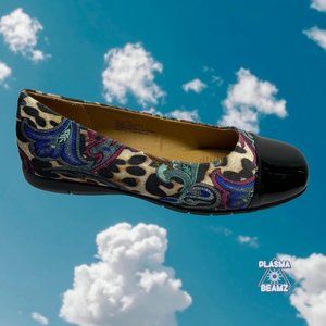 Vegan Velvet Paisley Patent Toe Flats by Comfort View 9.5 WW